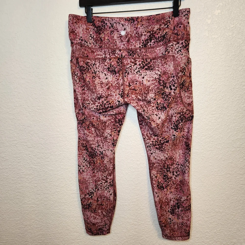 Athleta Women's Ultimate Stash II 7/8 Tight XL Dynamic Leopard Mauve legging